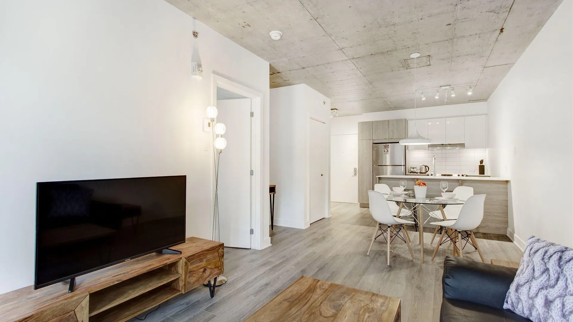 Le Shaughn Apartments Montreal Canada