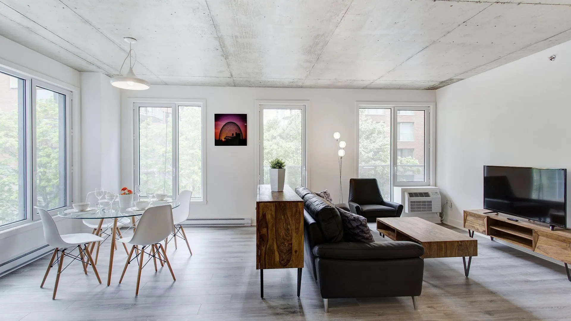 Le Shaughn Apartments Montreal Canada