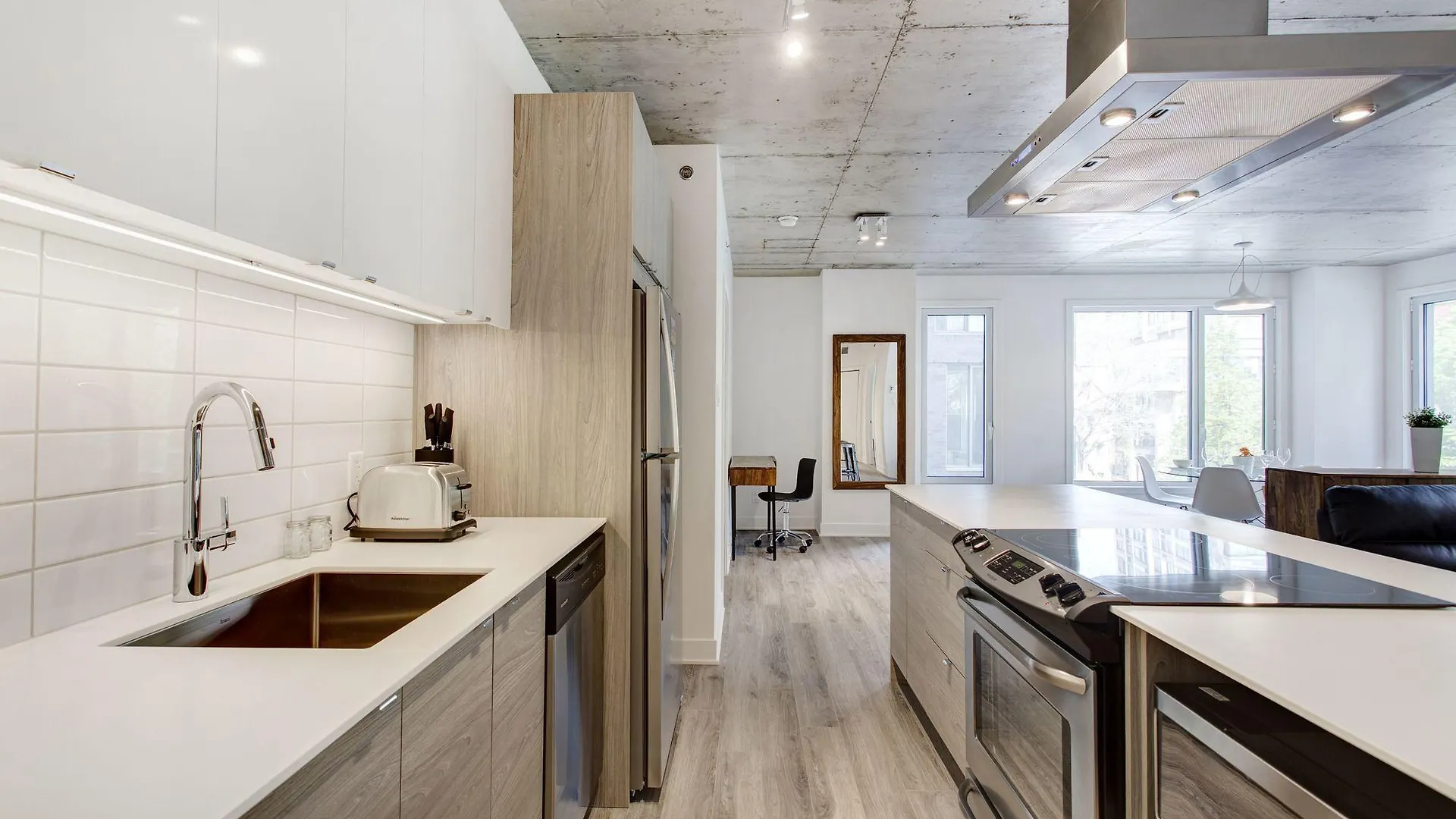 Le Shaughn Apartments Montreal
